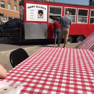 Mary Ellen's Food For the Soul Food Truck