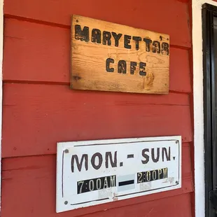 a sign for mary etta cafe