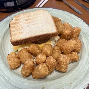 Breakfast sandwich