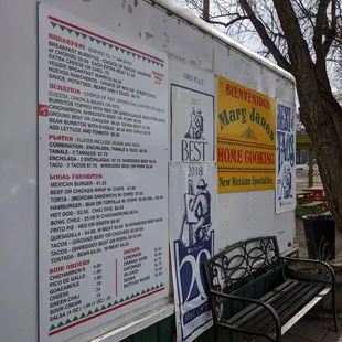 a sign for mary jane&apos;s home cooking