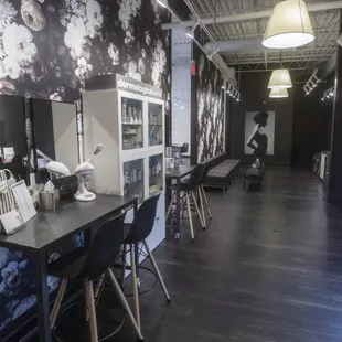 Lounge - Dermalogica Skincare &amp; Mirabella Makeup