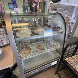 Display case for desserts