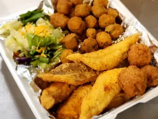 Royal Fried Chicken & Seafood