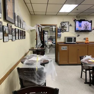 Sitting area decorated for Halloween
