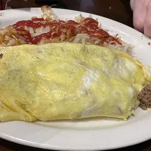 Steak omelette. Delicious. Steak was tender and portion huge!