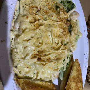 Shrimp Alfredo....I had to add more old bay