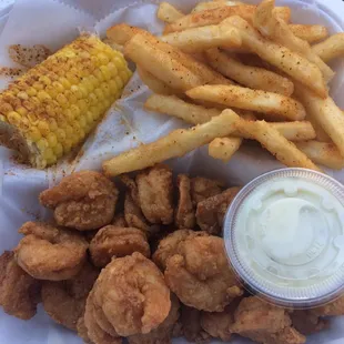 Shrimp dinner with fries and corn. Excellent!!!