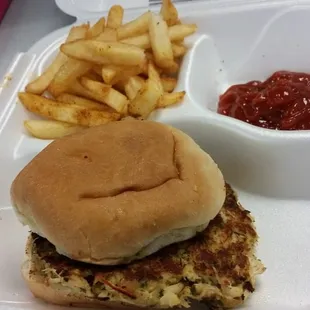Crab Cake Sandwich with Remoulade Sauce &amp; Fries with Old Bay Seasoning