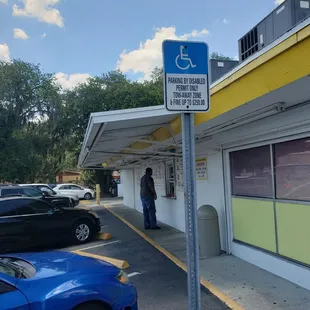 Maryland fried chicken order window