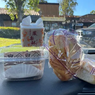 Tiramisu Mousse Cake Slice