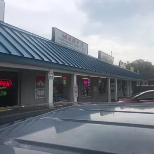 the outside of the restaurant