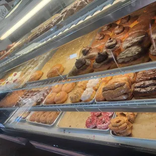 donuts, interior