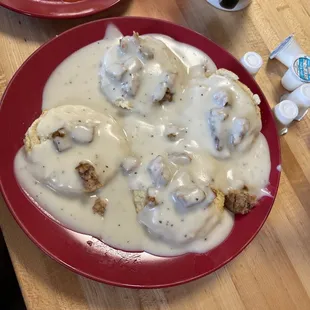 Biscuits with sausage gravy