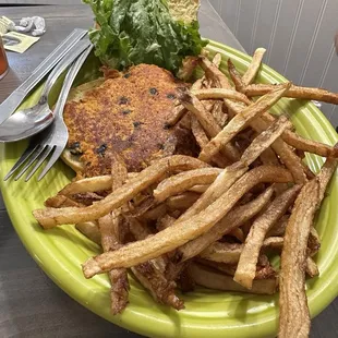 Black bean, quinoa, sweet potato veggie burger.