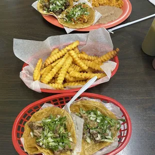 Taco dinner, tacos, and that garlic crinkle fries... yummmm