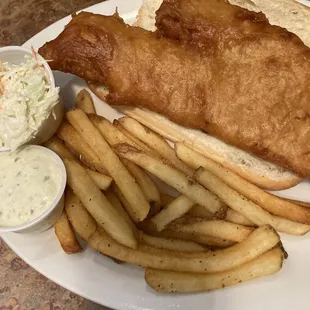 Fish sandwich with FANTASTIC tartar