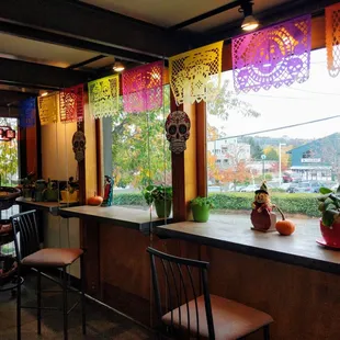 Great seating! Nice plants and lively decor.