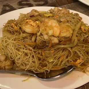 25. Singapore Noodle