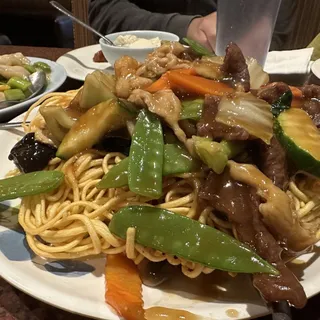 Three Flavors Pan-Fried Noodle