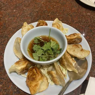 Pan-Fried Beef Dumplings(8)