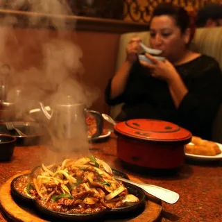 Sizzling Black Pepper Beef