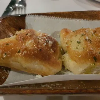 GARLIC BREAD