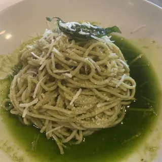 SPAGHETTI PESTO