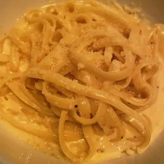 FETTUCCINE ALFREDO
