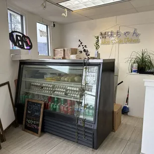 Canned drinks are available along with freshly made teas and other drinks. Ask what is available each day.