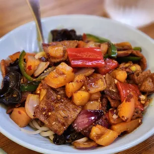 Fried meat hand pylled langman