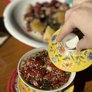 Eight treasures tea(cup)