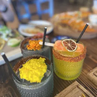 Cruz negra and mango margarita