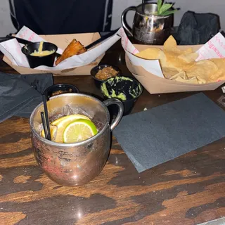 CHIPS & GUAC