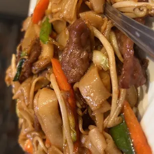 Beef Chow Fun with Bean Sprouts