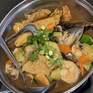 49. Mixed Seafood with Tofu Clay Pot