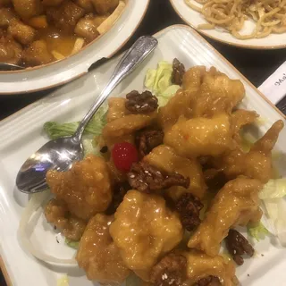 35. Prawns with Walnuts