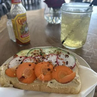 Hummus toast and iced mint tea