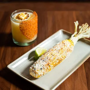 corn on the cob and a drink