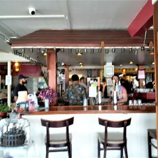 That's Zed on the right!