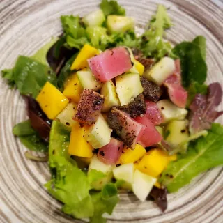 Seared Pepper Tuna Salad