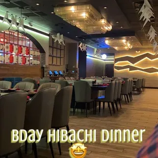 More dining area with bird decor