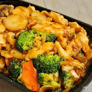 Chicken and garlic sauce