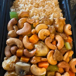 Chicken with Cashew Nuts