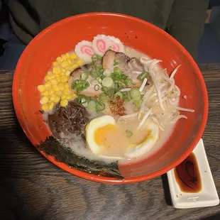 R-3 Tonkotsu Ramen