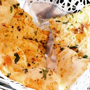 Garlic naan