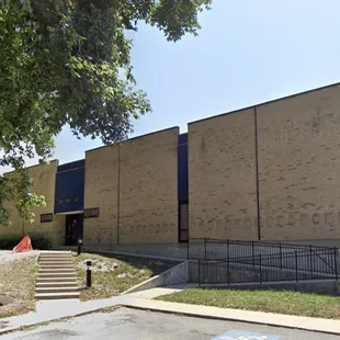 Handicap parking and ramp access