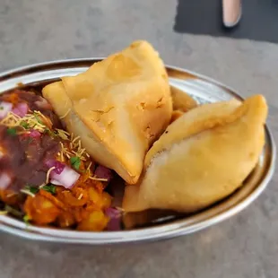 Samosa chaat