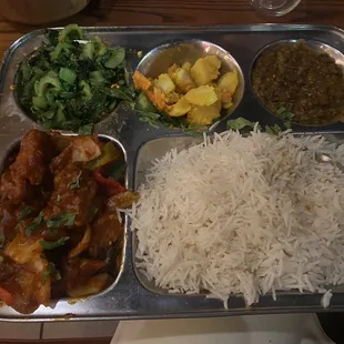 Nepalese non-vegetarian thali with Chicken Chilli