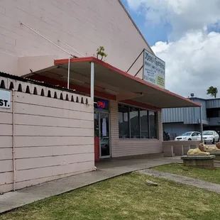 Store front next to fisher hawaii