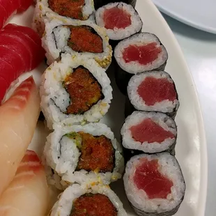 Spicy tuna and tuna roll (This was awesome!)